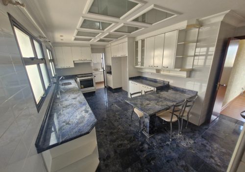 Apartamento com 180m², 3 quartos no bairro Centro em Indaiatuba