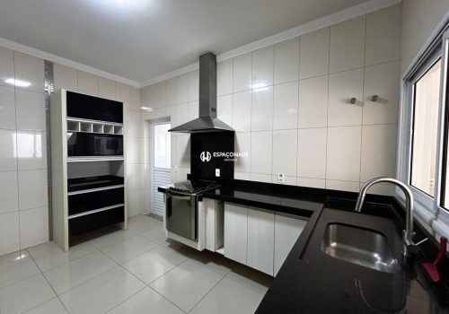 Casa em Condomínio com 184m², 3 quartos no bairro Jardim Portal dos Ipês em Indaiatuba