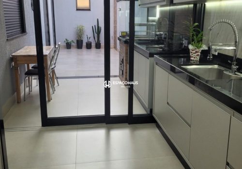 Casa em Condomínio com 134m², 3 quartos no bairro Jardim Bréscia em Indaiatuba