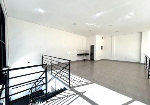 Galpão Comercial / Industrial com 244m² no bairro Jardim São Francisco em Indaiatuba