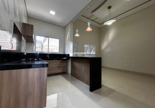 Casa com 98m², 3 quartos no bairro Parque Residencial Sabiás em Indaiatuba