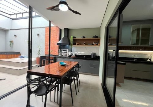Casa em Condomínio com 135m², 3 quartos no bairro Jardim Bréscia em Indaiatuba