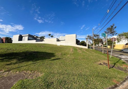 Terreno em Condomínio com 407m² no bairro Jardim Residencial Terra Nobre em Indaiatuba