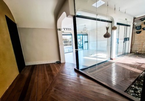 Casa comercial com 375m² no bairro Centro em Indaiatuba