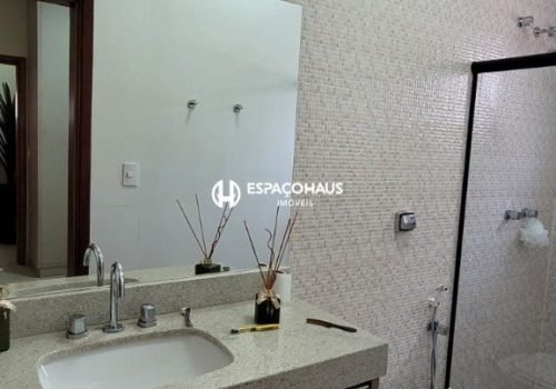 Casa em Condomínio com 270m², 4 quartos no bairro Jardim Residencial Dona Lucilla em Indaiatuba