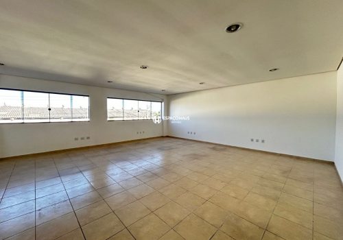 Galpão Comercial / Industrial com 700m² no bairro Recreio Campestre Jóia em Indaiatuba