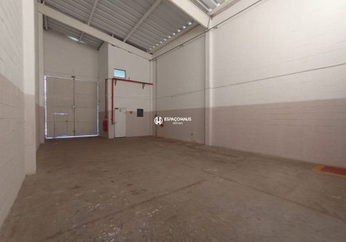 Galpão Comercial / Industrial com 165m² no bairro Centro Empresarial de Indaiatuba em Indaiatuba