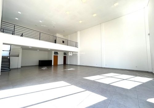 Galpão Comercial / Industrial com 244m² no bairro Jardim São Francisco em Indaiatuba