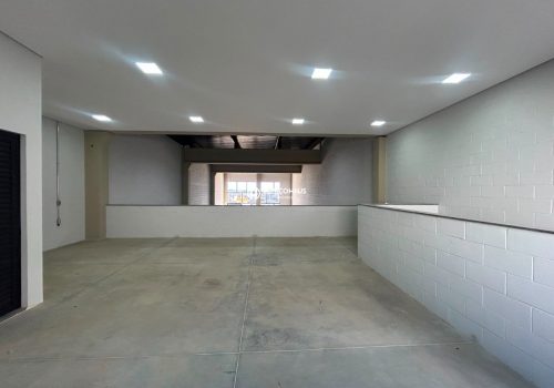 Galpão Comercial / Industrial com 376m² no bairro Residencial Monte Verde em Indaiatuba