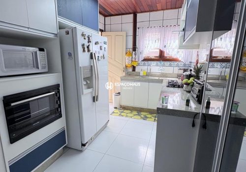 Casa com 213m², 4 quartos no bairro Jardim Esplanada em Indaiatuba