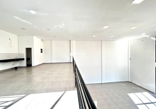 Galpão Comercial / Industrial com 244m² no bairro Jardim São Francisco em Indaiatuba