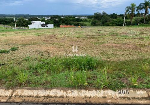 Terreno em Condomínio com 300m² no bairro London Park em Indaiatuba