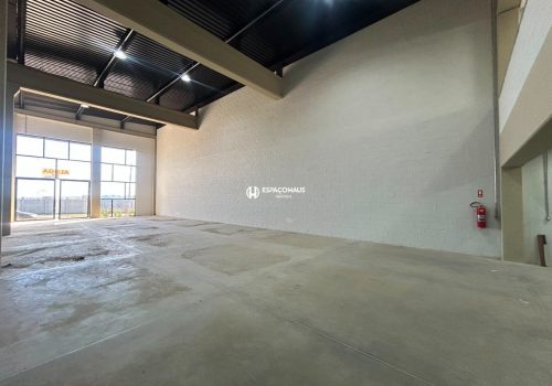 Galpão Comercial / Industrial com 376m² no bairro Residencial Monte Verde em Indaiatuba