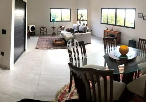 Chácara em Condomínio com 194m², 3 quartos no bairro Terras de Itaici em Indaiatuba