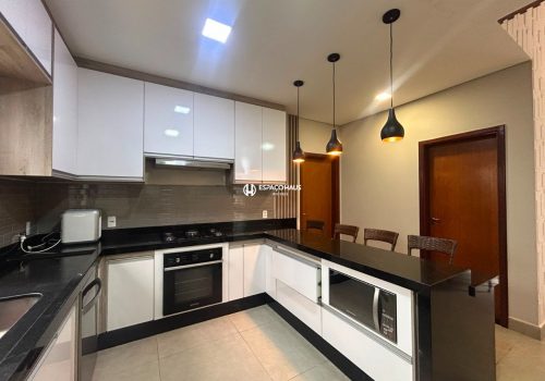 Casa em Condomínio com 186m², 3 quartos no bairro Jardim Residencial Terra Nobre em Indaiatuba