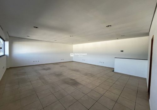 Galpão Comercial / Industrial com 700m² no bairro Recreio Campestre Jóia em Indaiatuba