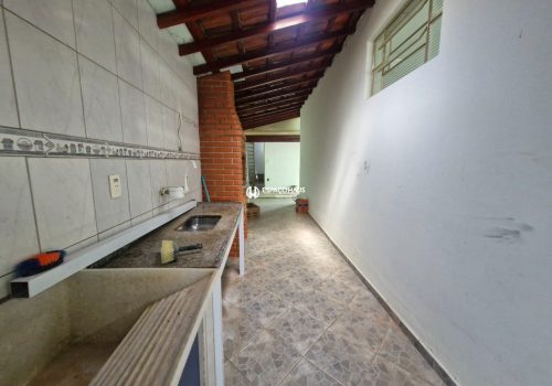 Casa com 173m², 4 quartos no bairro Vila Maria Helena em Indaiatuba